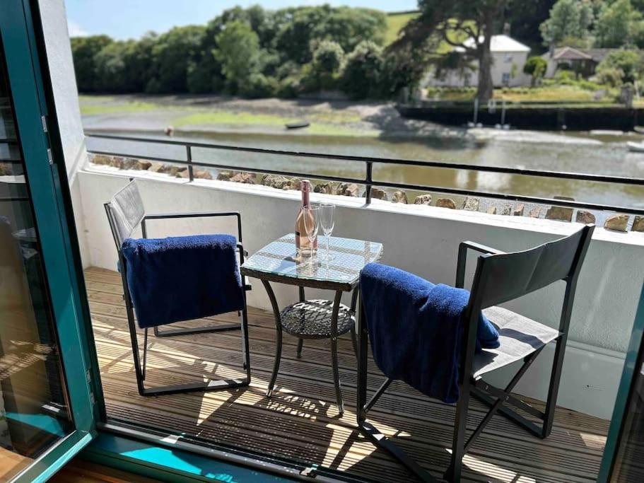 Crabshell Quay Waterfront Living In Kingsbridge Apartment Kingsbridge  Luaran gambar