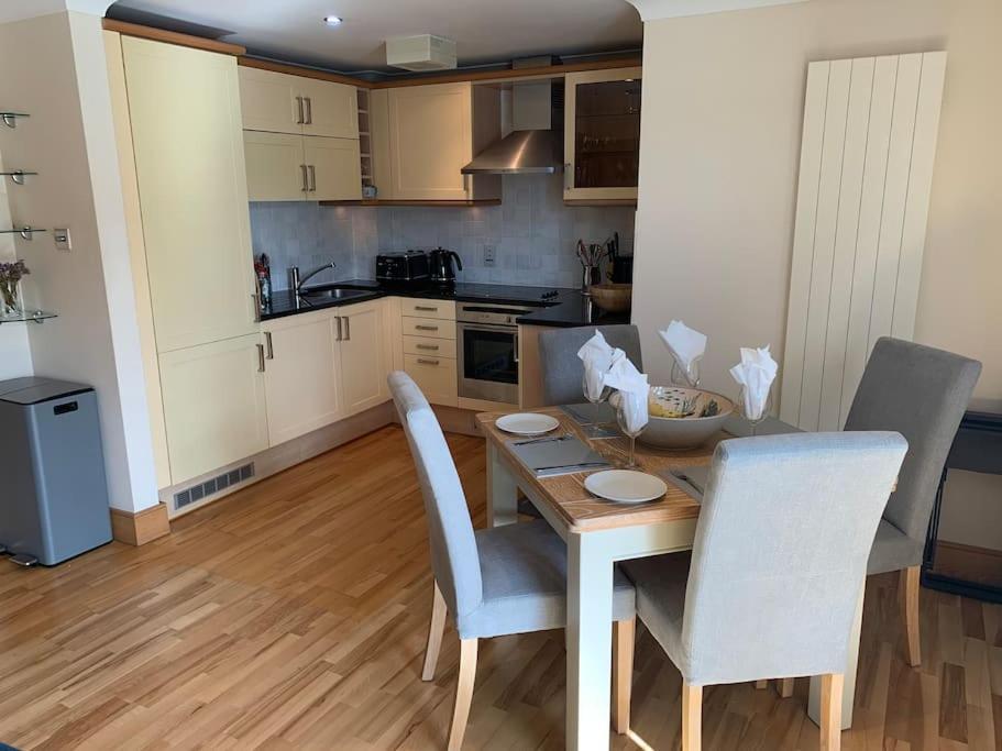 Crabshell Quay Waterfront Living In Kingsbridge Apartment Kingsbridge  Luaran gambar